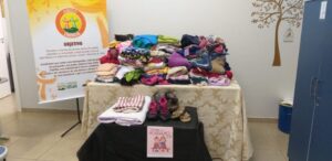 Voluntários do Amigo Energia de Mandaguari realizam campanha do agasalho