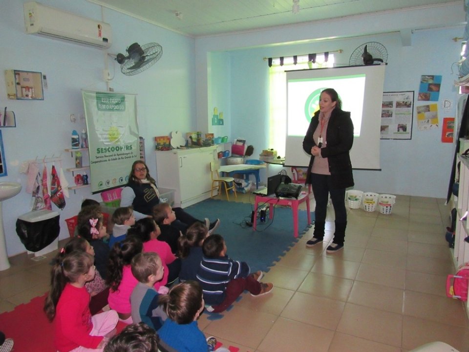 Eco Cooperação leva educação ambiental para mais de 770 estudantes no RS