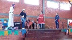 Voluntários de Joaçaba participam de festa julina na APAE de Irani/SC