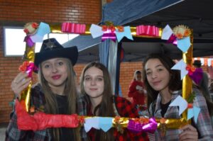 Programa Vozes do Corpo realiza Festa Julina para alunos