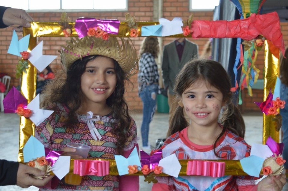 Programa Vozes do Corpo realiza Festa Julina para alunos