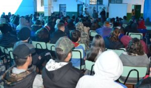 Contação de Histórias encanta alunos e professores na E.B.M. Olimpio Corrêa Figueiró