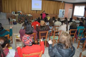 Roda de Leitura realiza formação continuada para professores durante recesso escolar