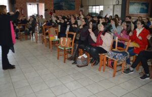 Roda de Leitura realiza formação continuada para professores durante recesso escolar