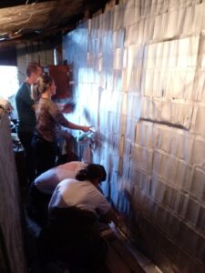 Voluntários participam do projeto Caixinha Solidária em Sarandi