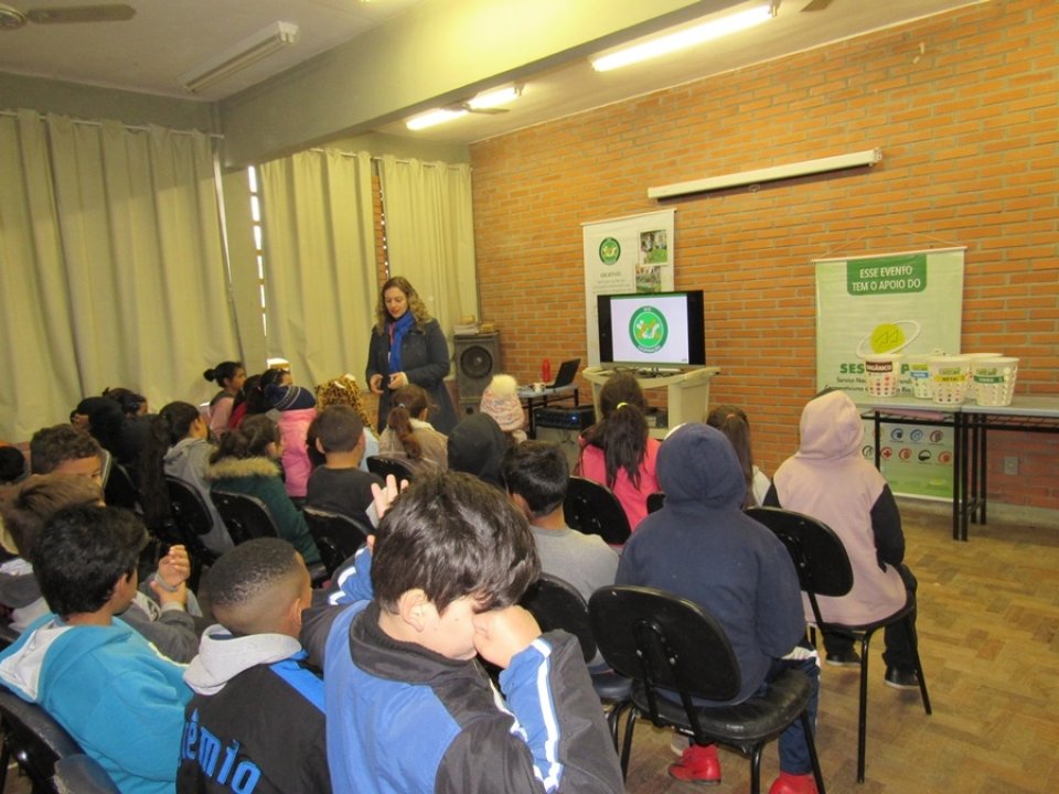 Eco Cooperação realiza ações em escolas e associações na região metropolitana de Porto Alegre