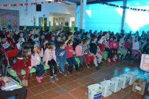 Eco Cooperação atende escolas em Chapecó/SC