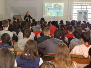 Escola Augusto Colatto de Xanxerê/SC recebe o programa Eco Cooperação