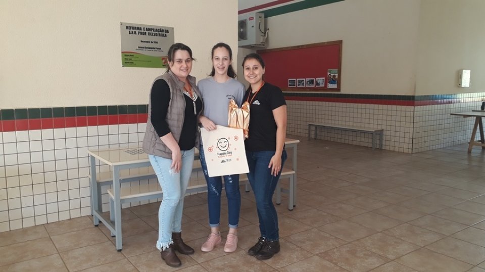 Vivendo Saúde premia alunos em concurso de redação na região de Quilombo