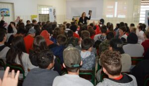 Roda de Leitura encanta alunos na E.E.F. Augusto Colatto em Xanxerê/SC