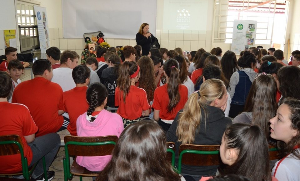 Roda de Leitura encanta alunos na E.E.F. Augusto Colatto em Xanxerê/SC