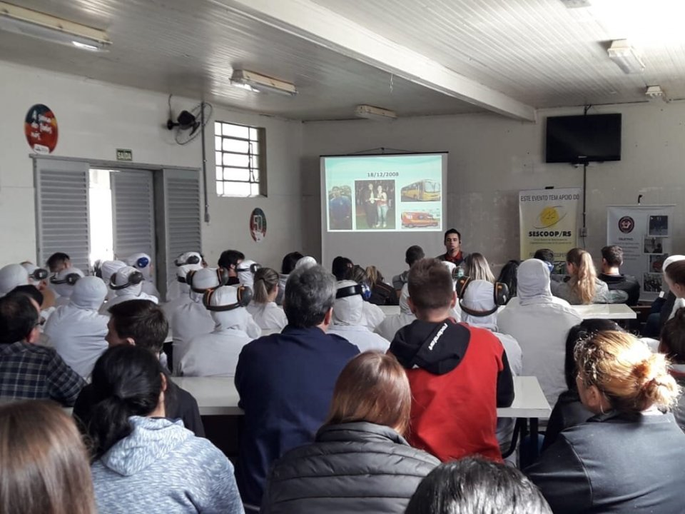 Atitude Agora promove palestra via SESCOOP para unidades Aurora no Rio Grande do Sul