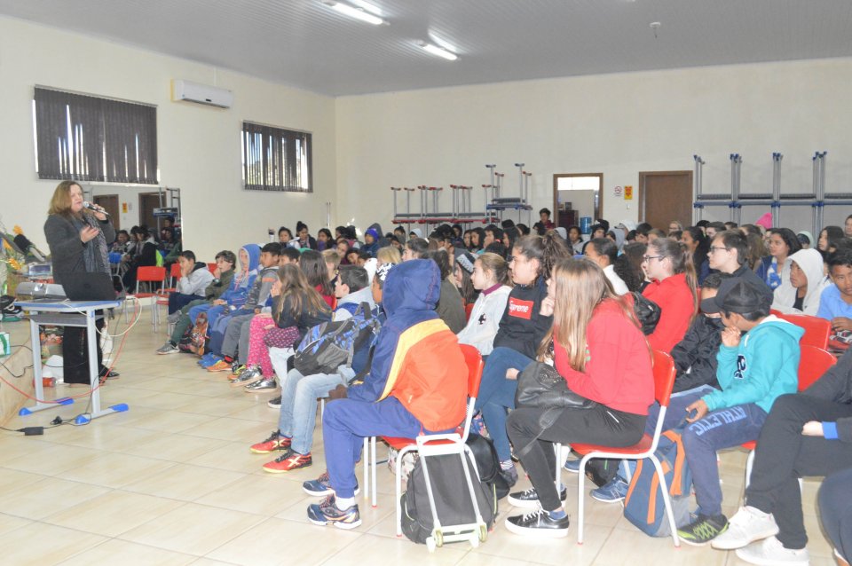 Roda de Leitura realização ação para escolas em Engenho Velho/RS