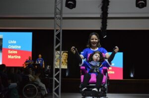 Desfile Inclusivo leva emoção e superação para a passarela do 3º Workshop Viva as Diferenças