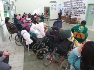 Eco Cooperação atende APAE de Xaxim e escolas em São Miguel do Oeste