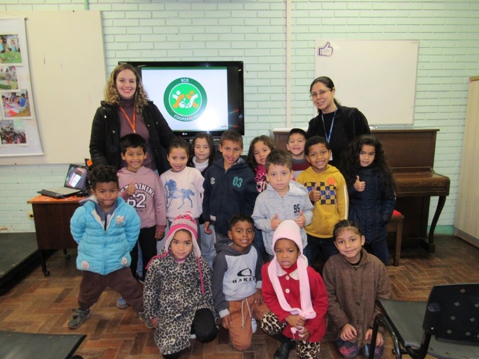 EMEF José Mariano Beck recebe programa Eco Cooperação em Porto Alegre