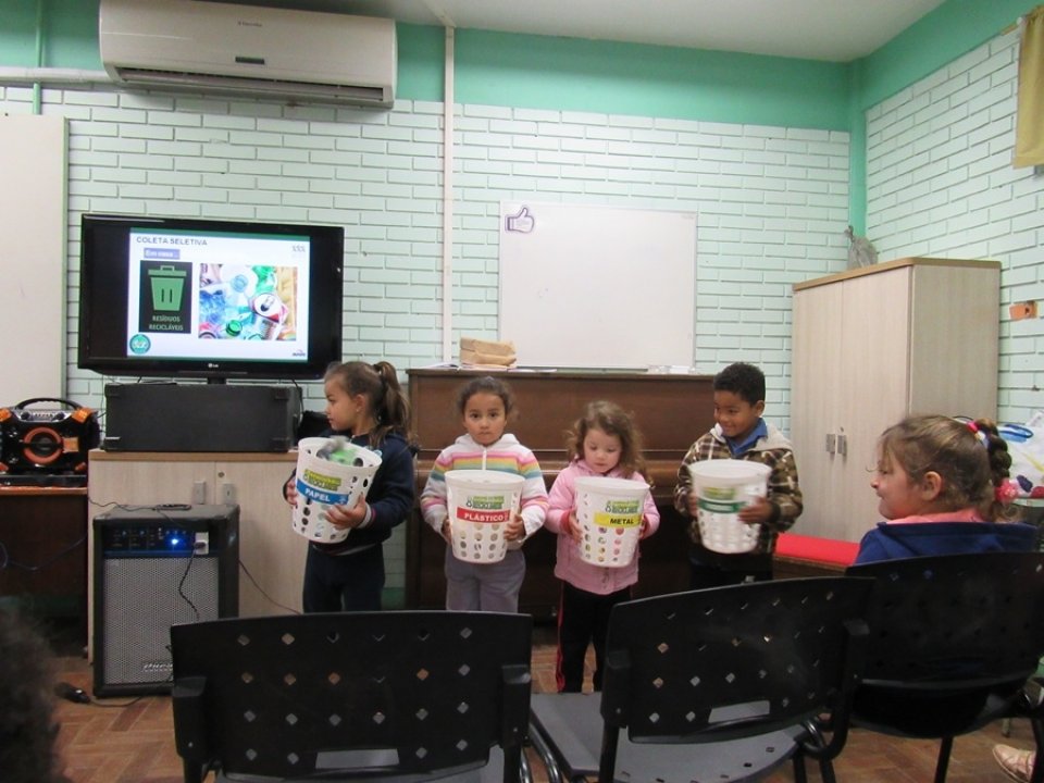 EMEF José Mariano Beck recebe programa Eco Cooperação em Porto Alegre