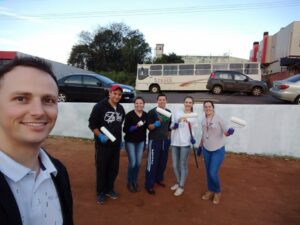 Voluntários de Sarandi/RS realizam revitalização de praça