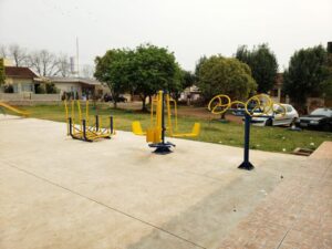 Voluntários de Sarandi/RS realizam revitalização de praça