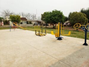 Voluntários de Sarandi/RS realizam revitalização de praça