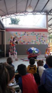 Multiplicadores do Roda de Leitura realizam atividade na Creche Mundo Mágico