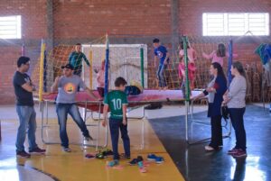 Voluntários das unidades de Xaxim organizam Ação Cooperada na Linha Tigre