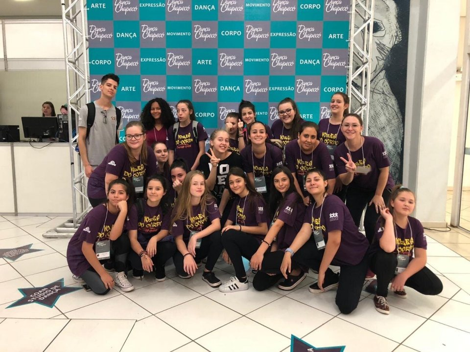 Grupo Vozes do Corpo participa do 12º Dança Chapecó