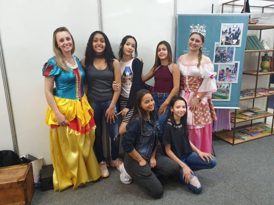 FALB participa da 3ª Feira do Livro de Chapecó