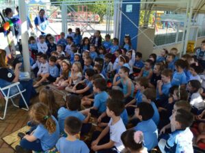 Roda de Leitura participa da Feira do Livro do Colégio Marista em Chapecó