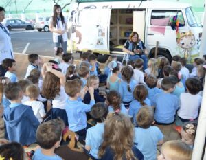 Roda de Leitura participa da Feira do Livro do Colégio Marista em Chapecó