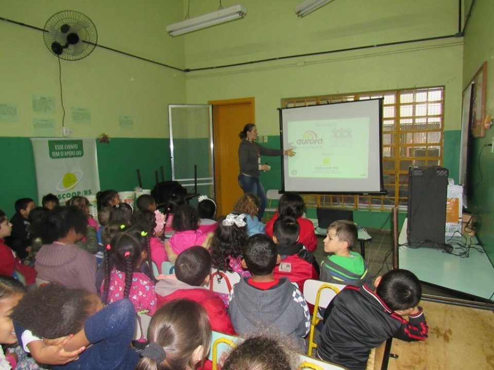 Programa Eco Cooperação atende mais de 600 crianças na região metropolitana de Porto Alegre