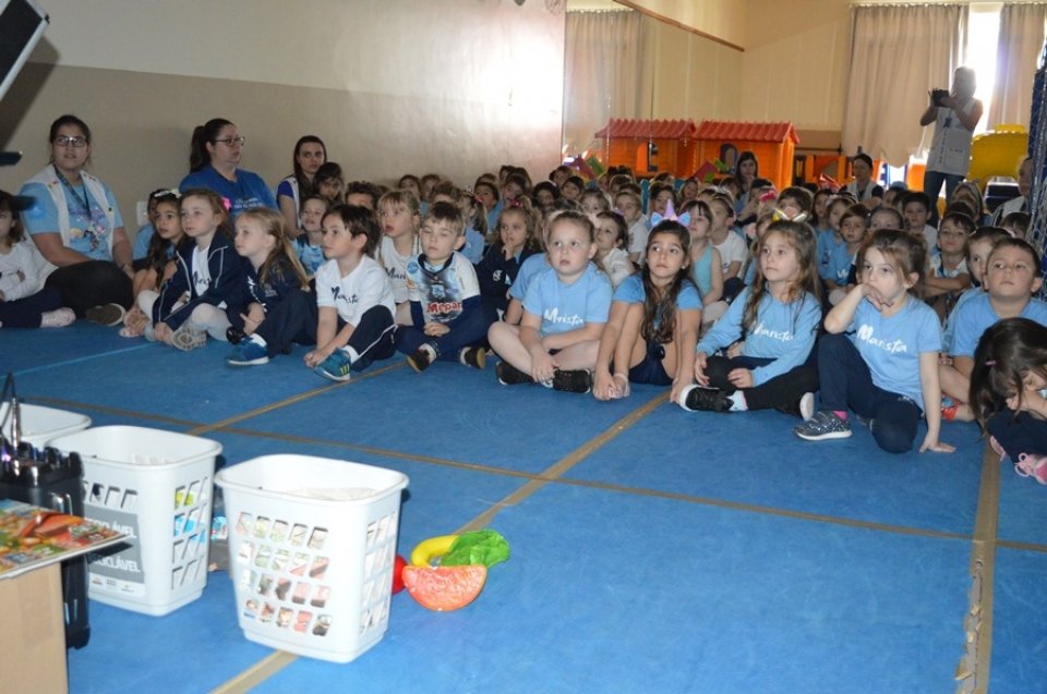 Eco Cooperação atende escolas em Chapecó e Pinhalzinho