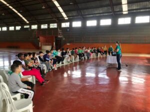 Alunos da E.B.M. Rui Barbosa conhecem Praça da Cooperação