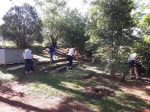 Voluntários executam atividades no Centro de Convivência dos Idosos em Chapecó