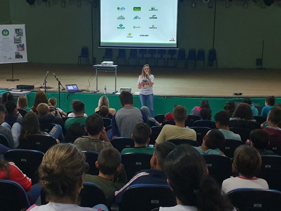 FALB e Cooperalfa realizam atividades em Bela Vista do Toldo