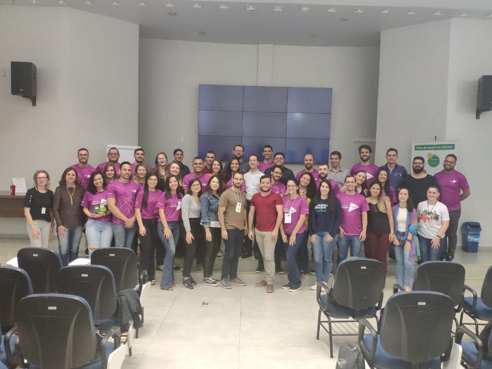 Centro de Memória recebe visita de alunos do programa Somos Líderes do SESCOOP