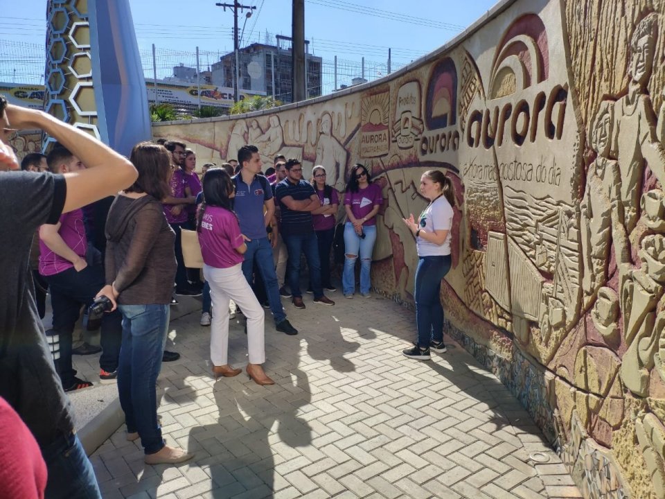 Centro de Memória recebe visita de alunos do programa Somos Líderes do SESCOOP