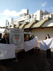 Fundação Aury Luiz Bodanese doa toalhas de banho ao HRO