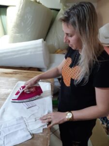 FALB doa 100 kits para confecção de máscaras