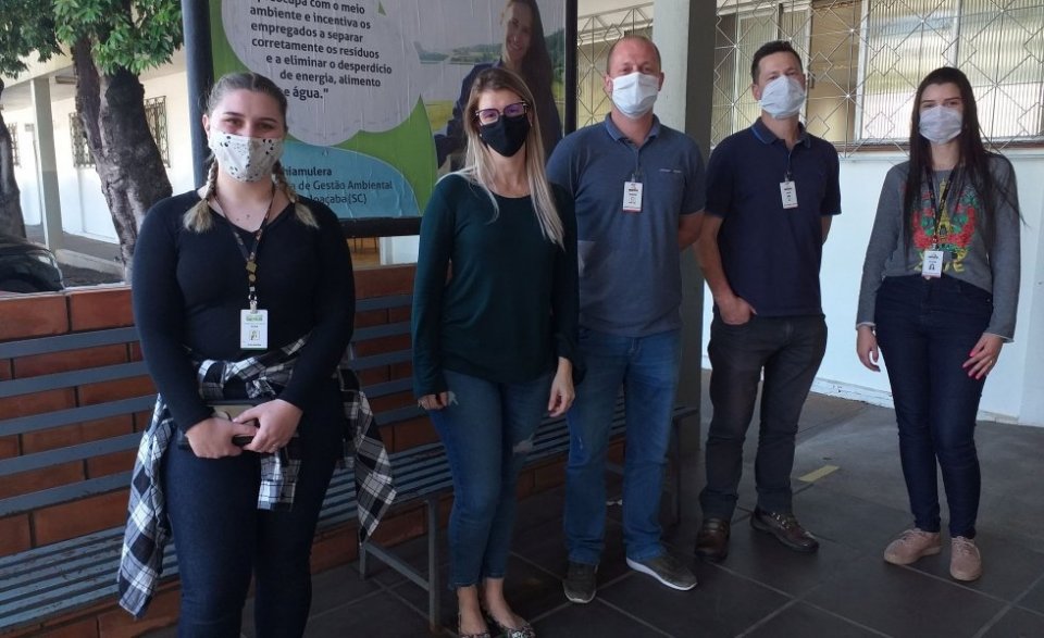 Voluntários realizam doação de sangue no Hemosc Chapecó