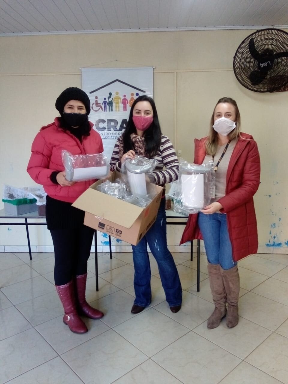 FALB repassa doações ao CRAS Marechal Bormann