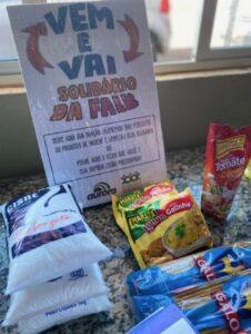Unidade FASGO arrecada 250 quilos de alimentos com Vem e vai Solidário da FALB