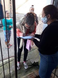 FALB e filial de vendas da Aurora doam alimentos para creche em Porto Alegre