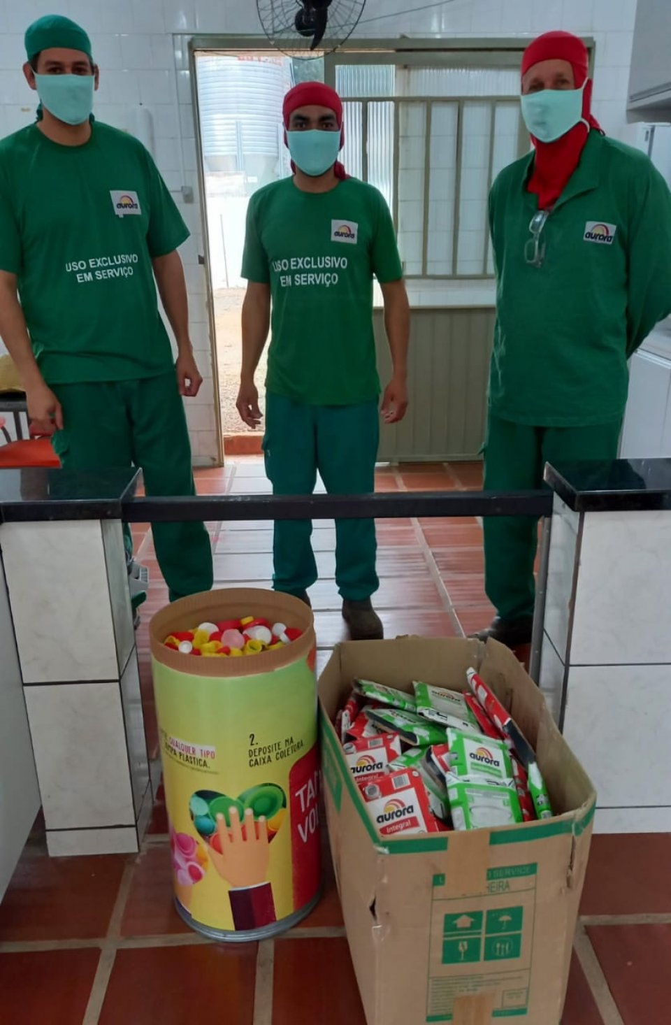 Voluntários da Avicooper II contribuem com campanhas da FALB