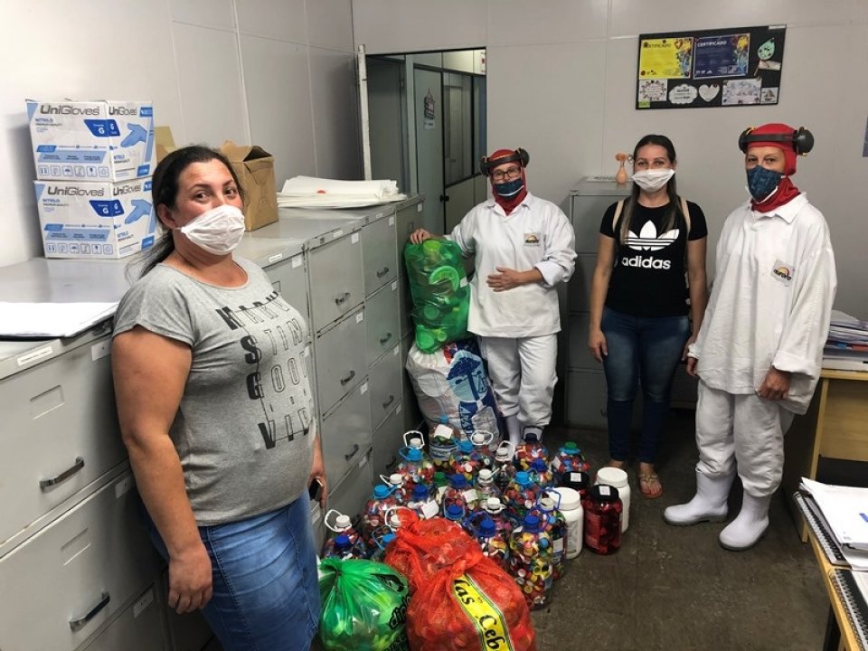 Unidades de Xaxim organizam gincana e arrecadam materiais para campanhas de reciclabilidade