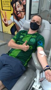 Voluntários de Quilombo e Maravilha realizam doação de sangue em Chapecó