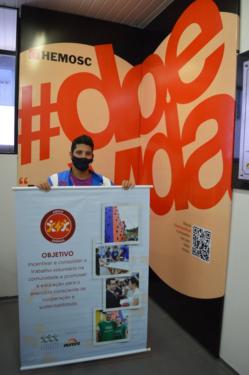 Voluntários de Abelardo Luz realizam doação de sangue no Hemosc Chapecó