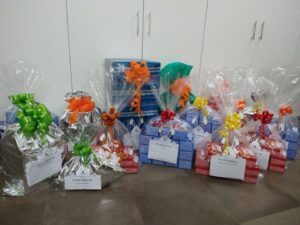 Páscoa da FALB distribui 250 caixas de bombons para crianças de Chapecó