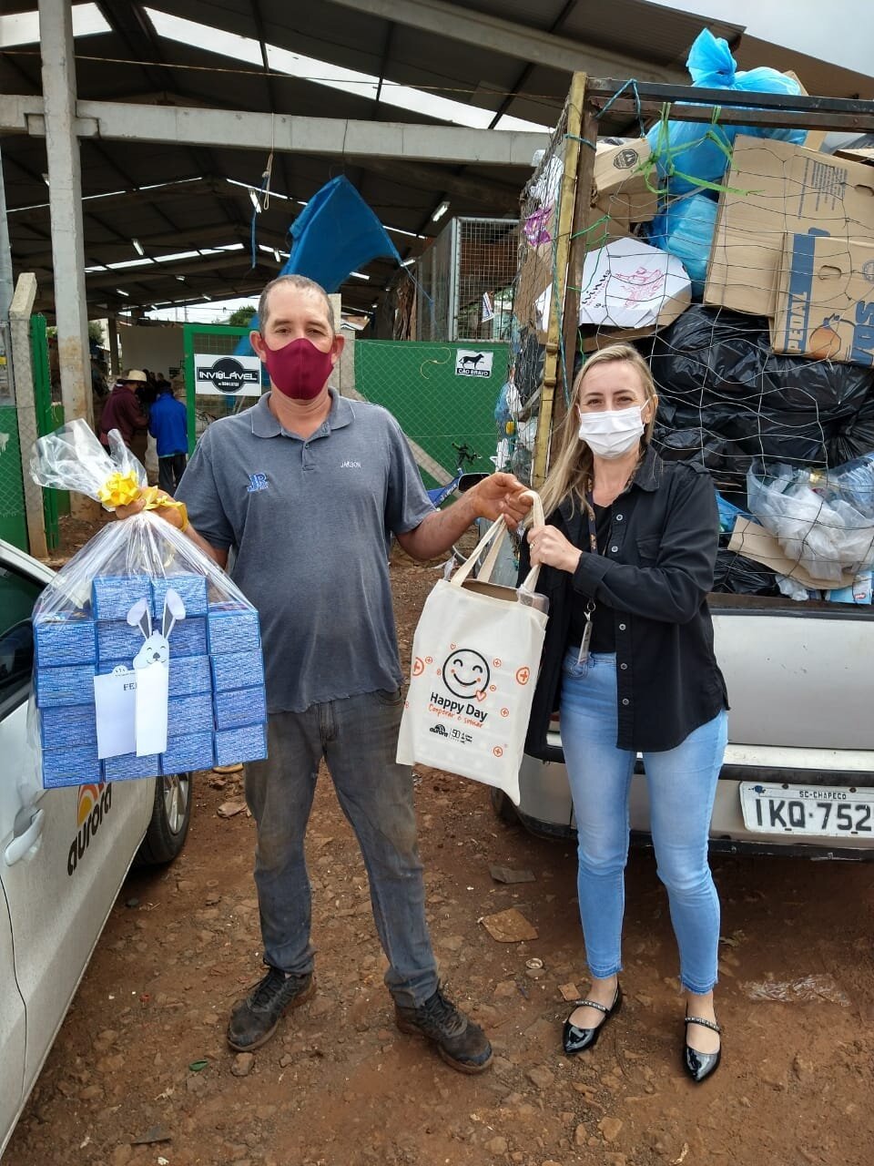 Páscoa da FALB distribui 250 caixas de bombons para crianças de Chapecó