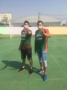 Voluntários de Mandaguari (PR) participam de revitalização de escolas municipais